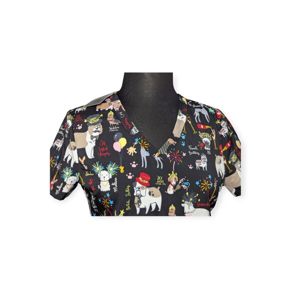Koi Basics Leslie Top Fancy Party Scrub Top Size Small NWT - Picture 3 of 16